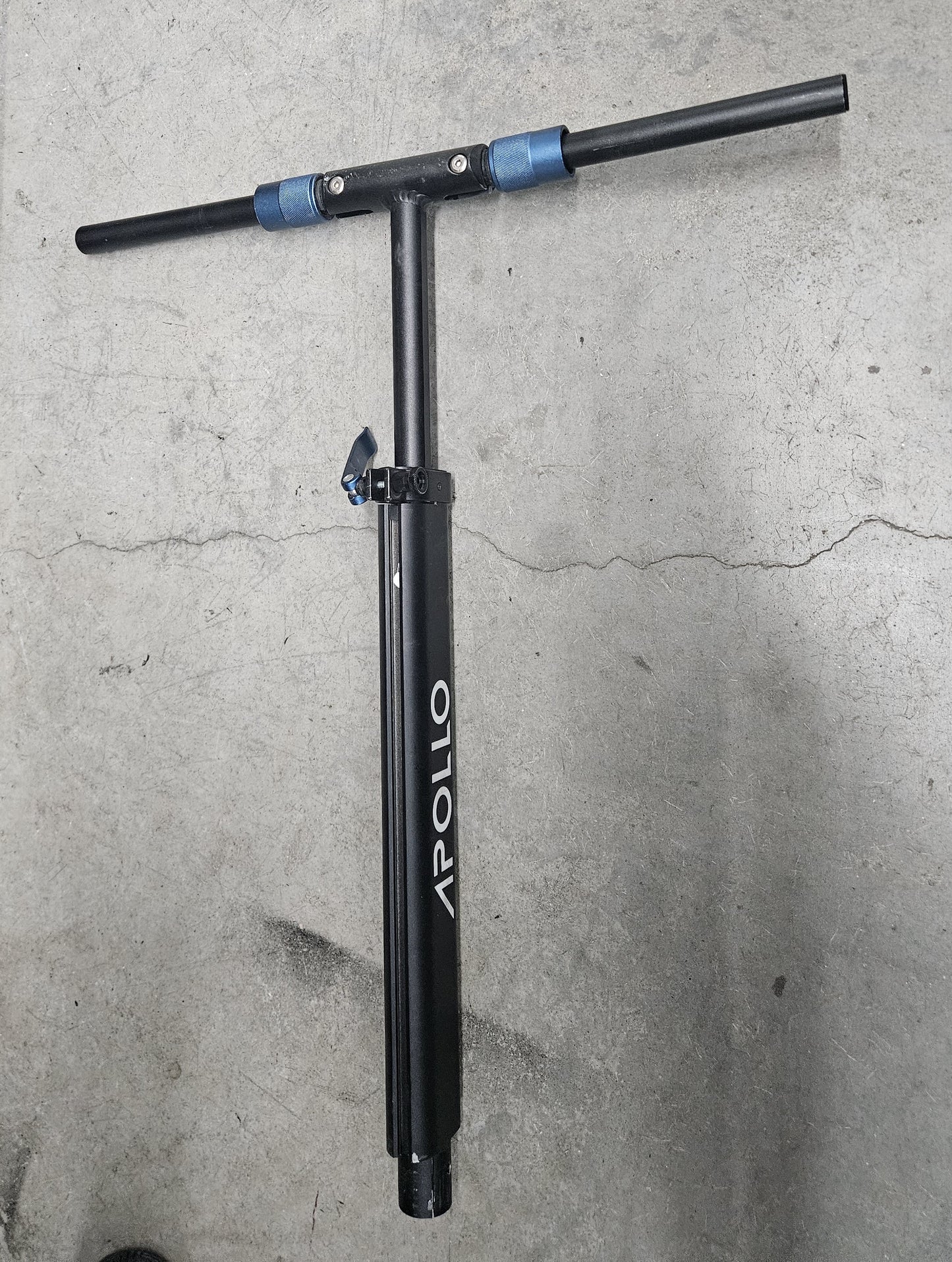 Apollo Explore 20-21 T-Bar & Stem